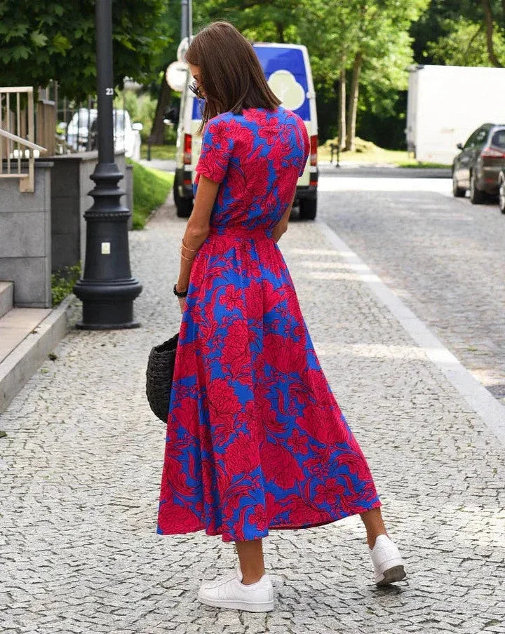 Theresita - Elegant Kjole med Portefølje