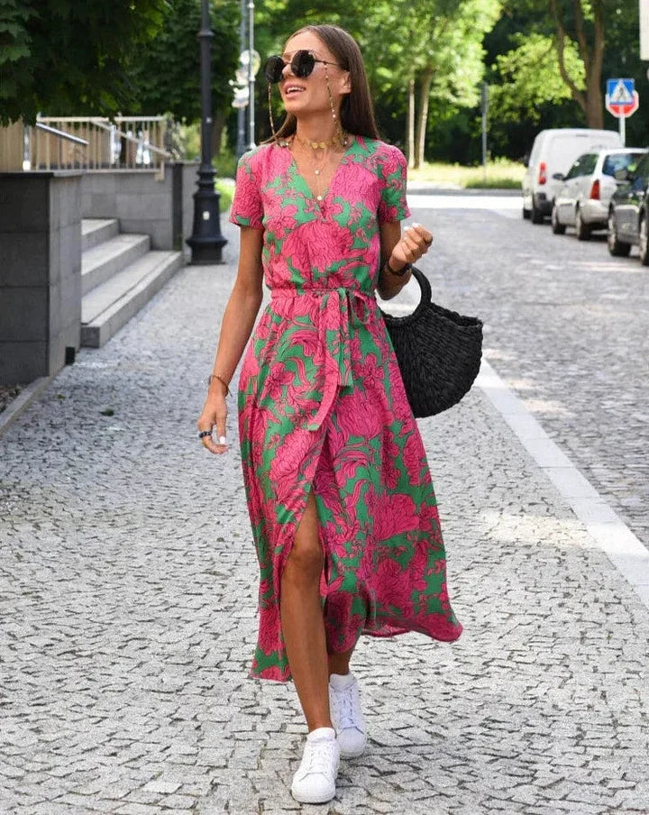 Theresita - Elegant Kjole med Portefølje