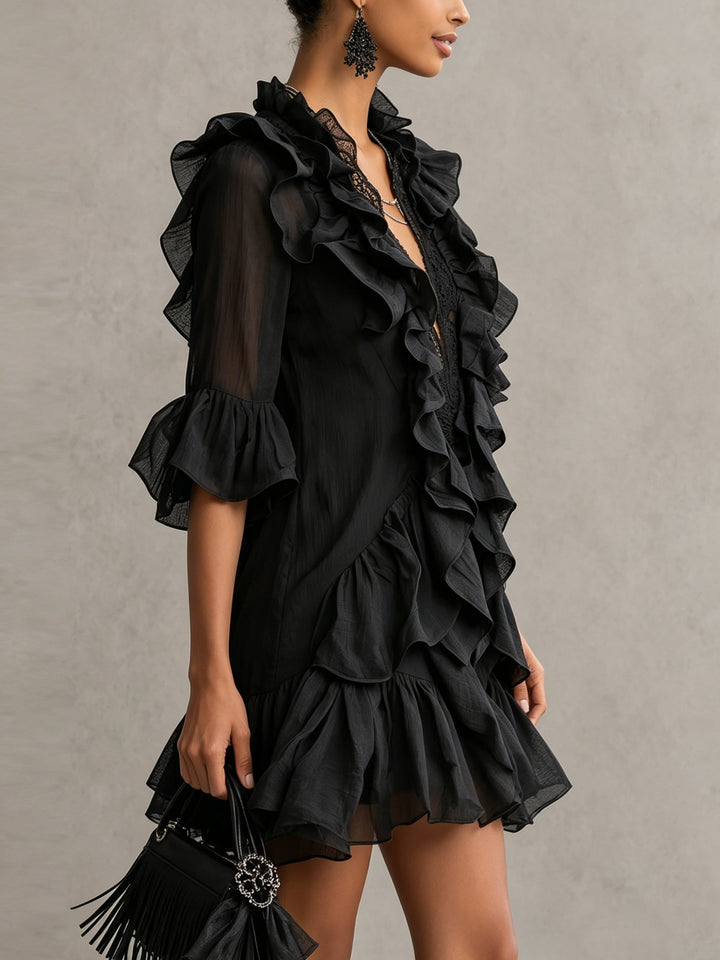 Anaïs | Svart mini-kjole i chiffon med volanger