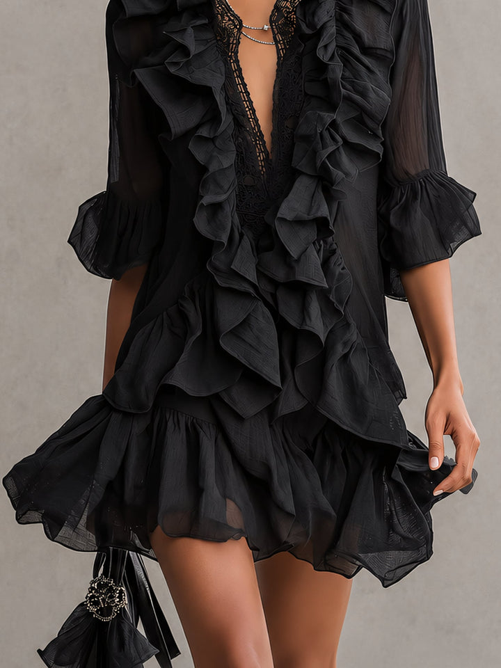 Anaïs | Svart mini-kjole i chiffon med volanger