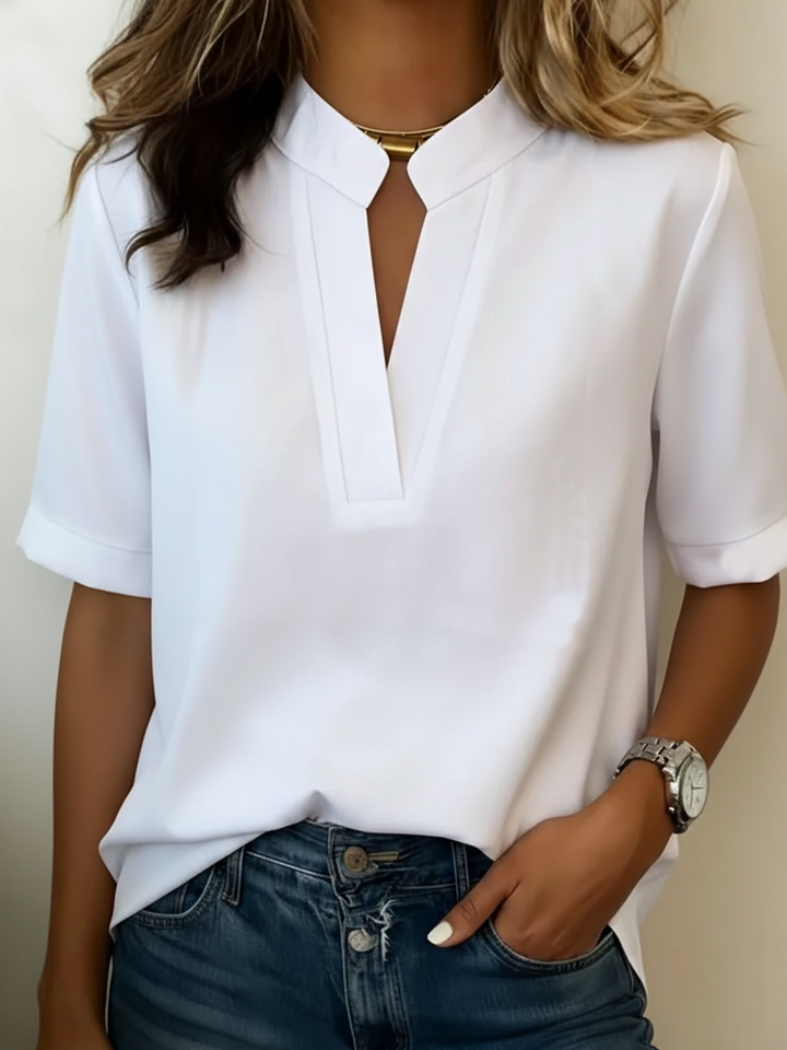 Margaux | Bluse Chic med V-hals og Gull-detalj